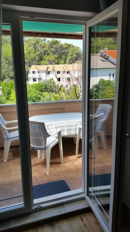 Apartments Ivanovski Rab Town Exterior photo